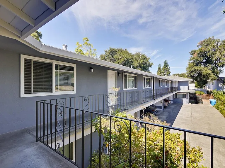 752 Live Oak Ave — Photo 5