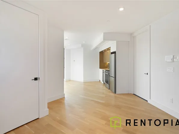 5 Withers Street image 1 of 12