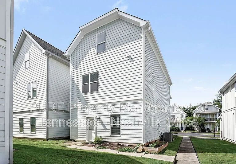 729 Cottage Park Dr — Photo 13