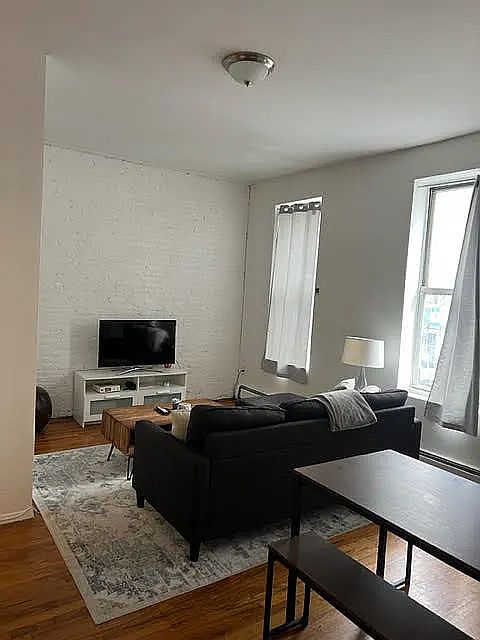 1st image of 546 3rd Ave APT 2