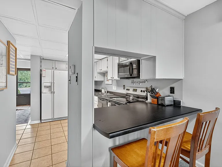 436 Olympia Dr — Photo 15