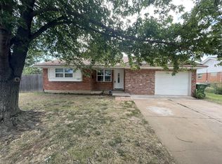 120 N Ranchwood Blvd, Yukon, OK 73099