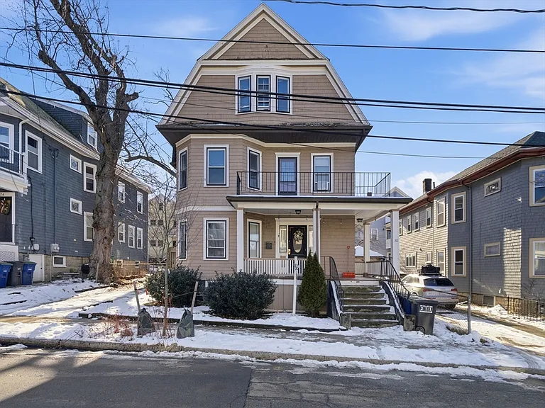 28 Sunset Rd #1 — Photo 1