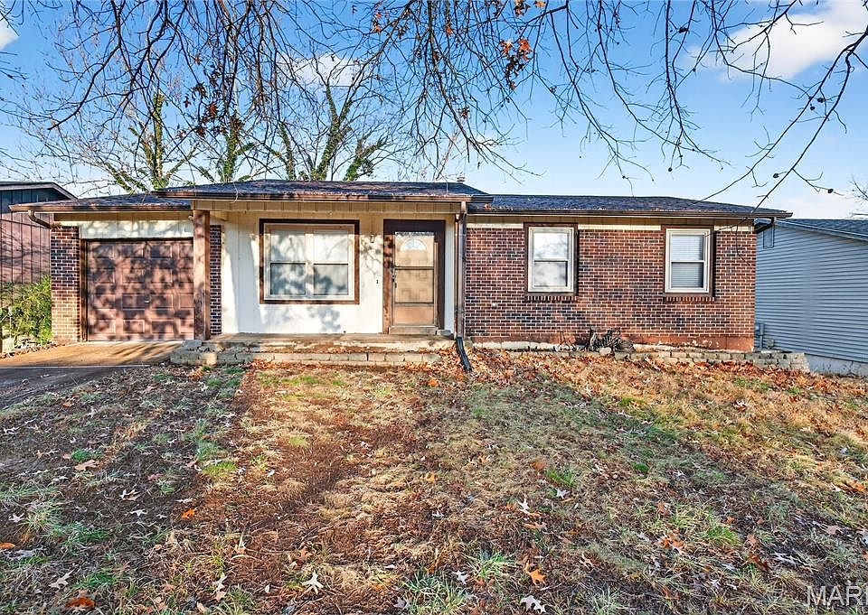 1st image of 2715 Creekwood Manor Ln