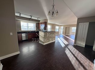 2-420 Itasca Pl #419, Itasca, IL 60143