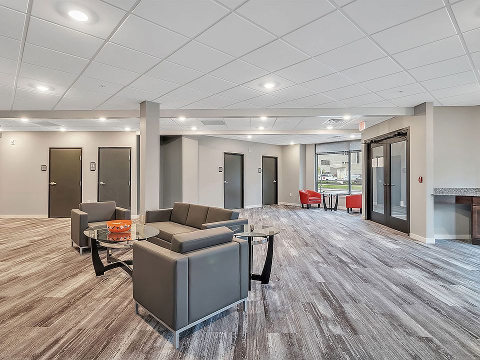 1st image of 301 W Lenawee St #212