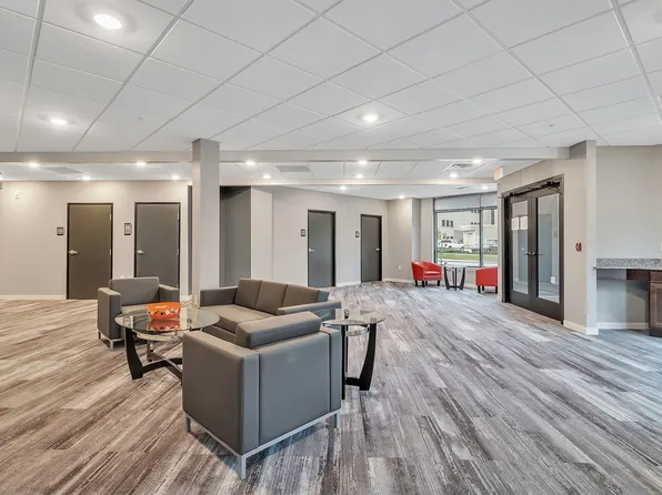 Metro Place Apartments