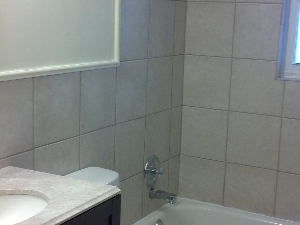 1st image of 525 Cocinda Ln