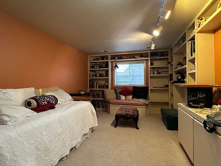 636 Cheyenne Dr #1 — Photo 14