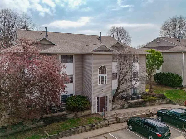 429-451 S Scott Blvd, Iowa City, IA 52245