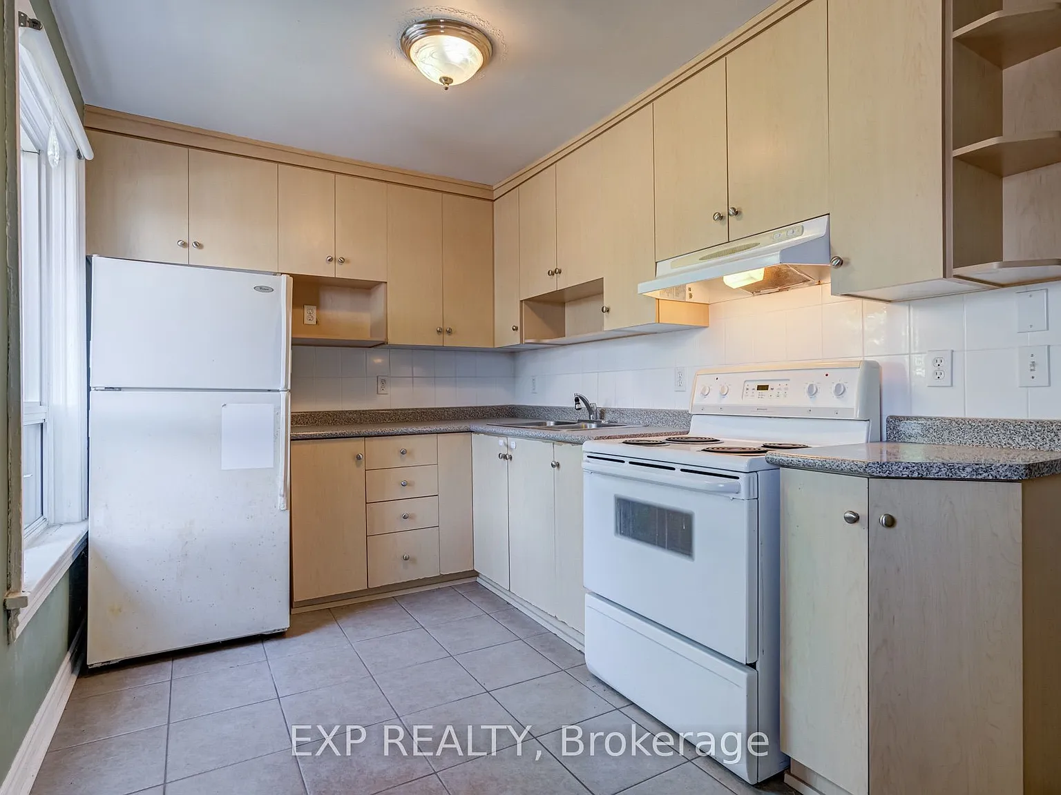 3 bed, $3,000 — Photo 3