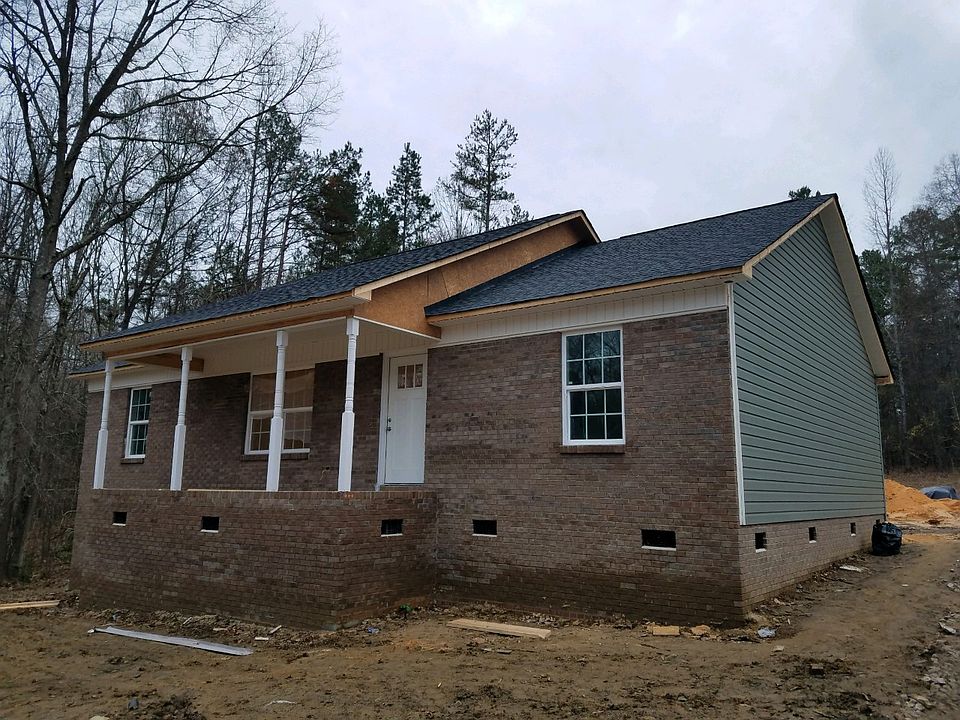 1st image of 134 Roberts Ave