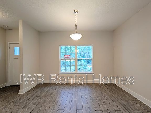 5th image of 10638 Akers Dr S