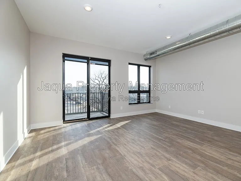 335 Center St #204 — Photo 13