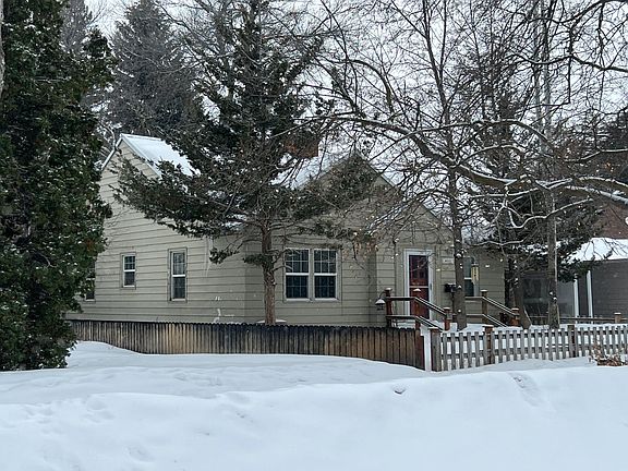 3rd image of 450 10th St