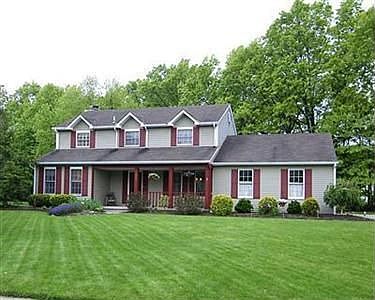 1st image of 32225 Hickory Ln