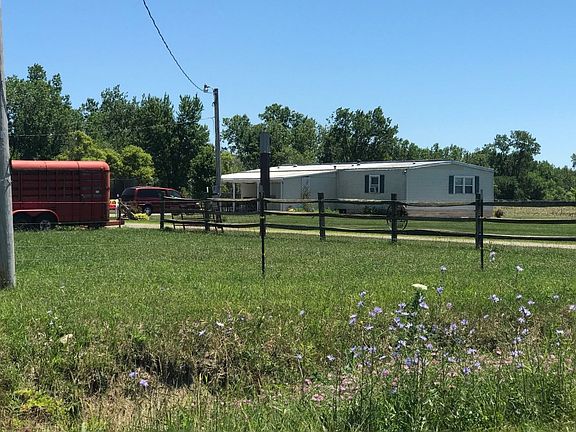 2nd image of 2377 County Road 42
