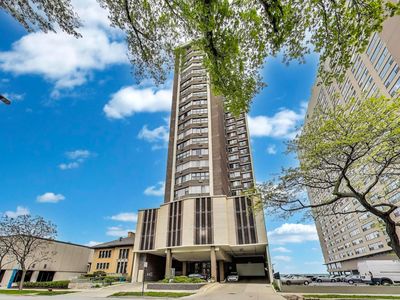 6325 N Sheridan Rd APT 2101, Chicago, IL, 60660