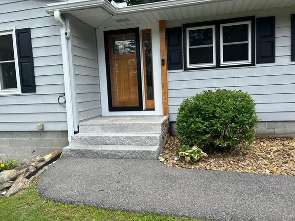 1 Independence Avenue, Franklin, NH 03235