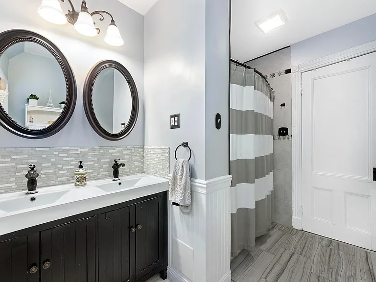 514 Warburton Ave — Photo 11
