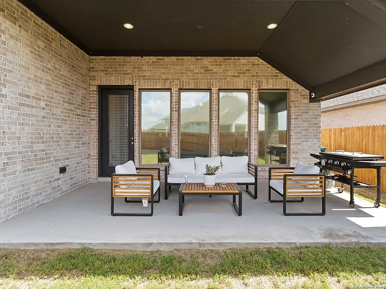 149 Red Oak Ln — Photo 15