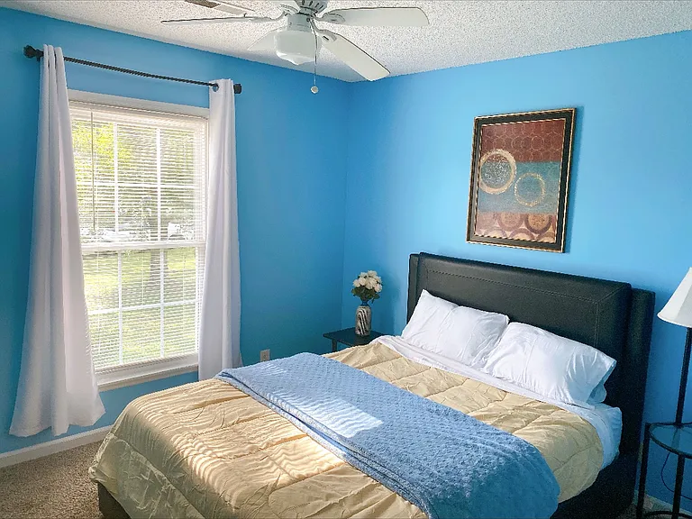 720 Crestview Dr — Photo 9