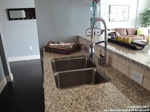 4th image of 610 E Market St. #2503