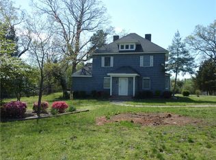 910 Hickory Chapel Rd, High Point, NC 27260