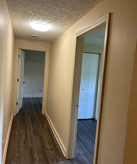 5520 Summit Ave #4 — Photo 4