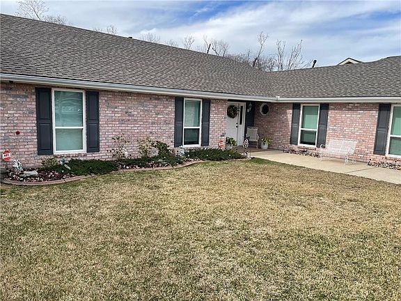 2nd image of 544 Longview Dr