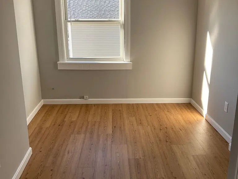 68 Kenney St — Photo 7
