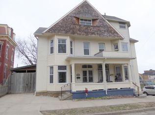 1614 Iowa St, Dubuque, IA 52001