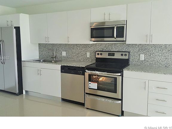 4th image of 2801 NE 183rd St APT 01011W