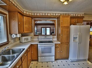 14264 Eastview Dr, Fenton, MI
