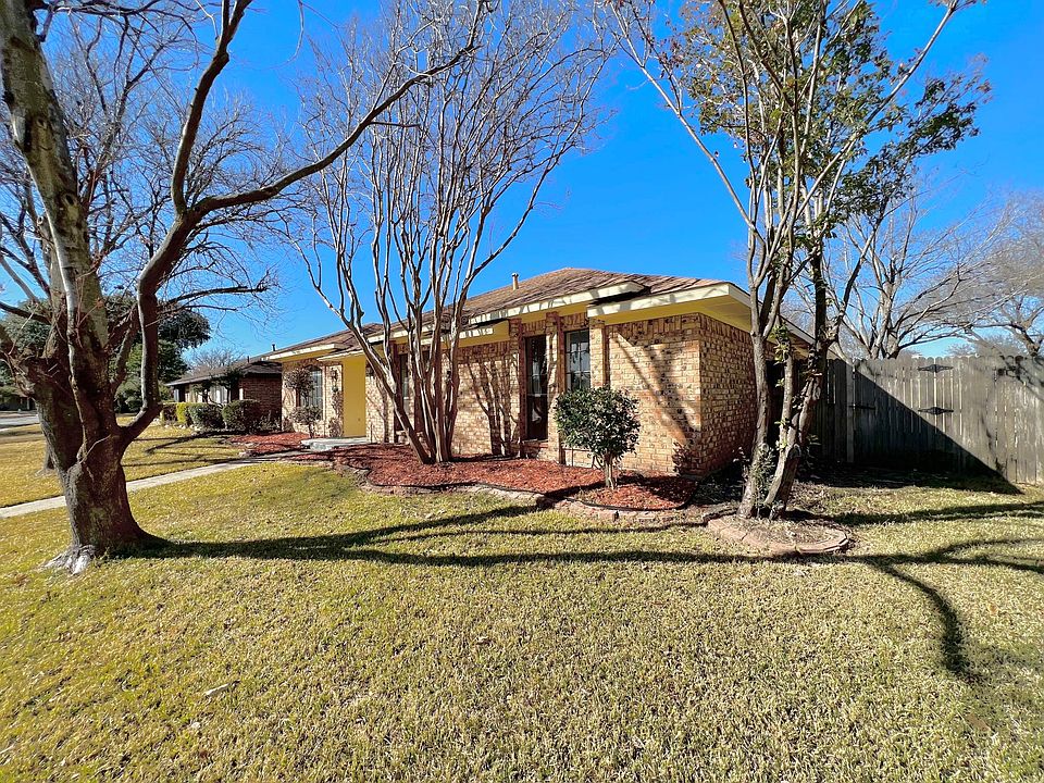 1st image of 1213 Goldenrod Dr