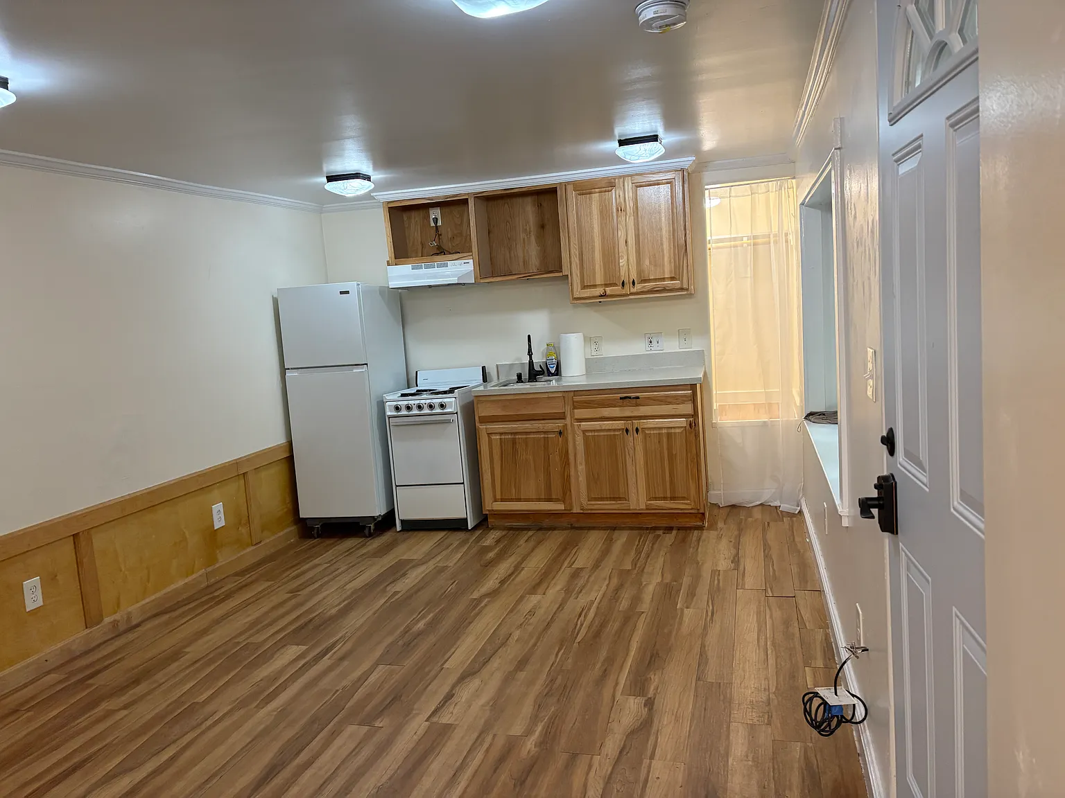 Studio, 230 sqft, $1,500 — Photo 3