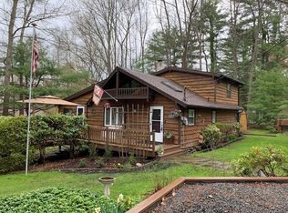 107 Ivywood Shr, Paupack, PA 18451