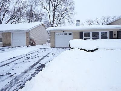 7843 Kensington Ln, Hanover Park, IL, 60133