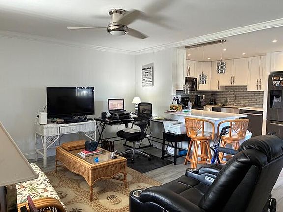 2nd image of 675 Brittany Park #675