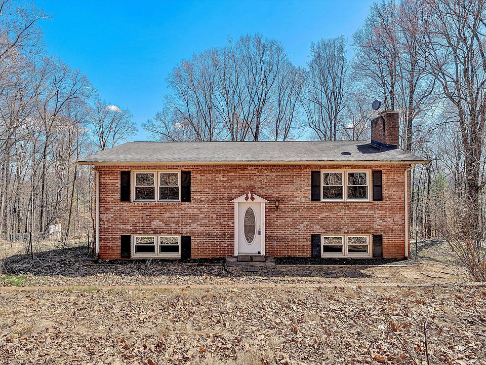 1st image of 2360 Iron Ridge Rd