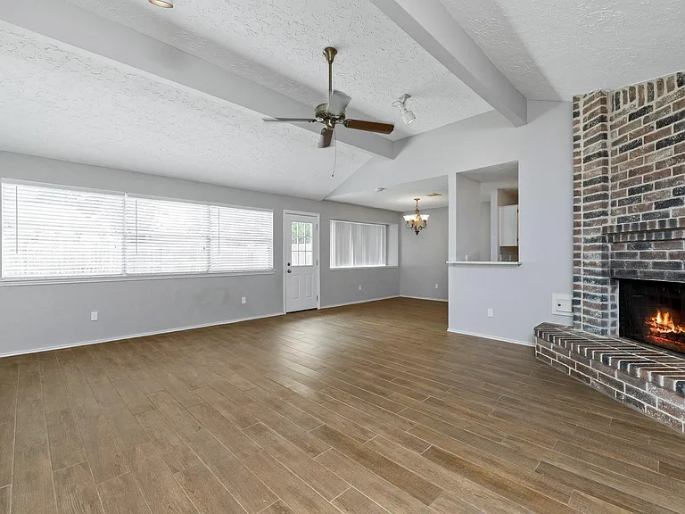 1534 Vickery Dr — Photo 6