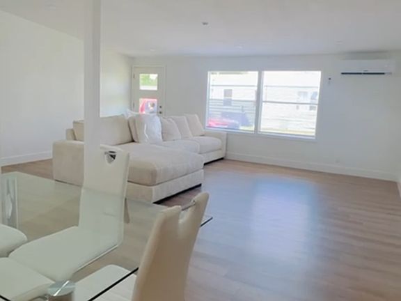 4th image of 8712 W Linebaugh Ave #1262D
