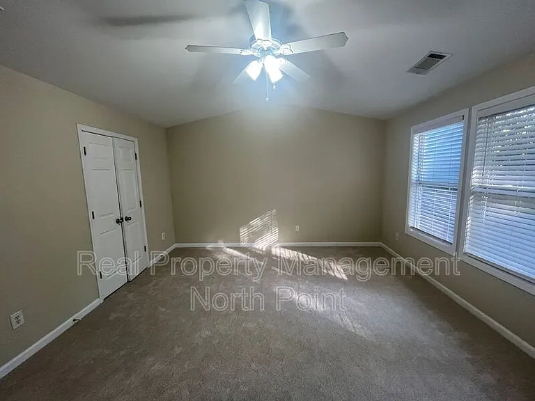 2031 Lakeshore Overlook Dr NW — Photo 15