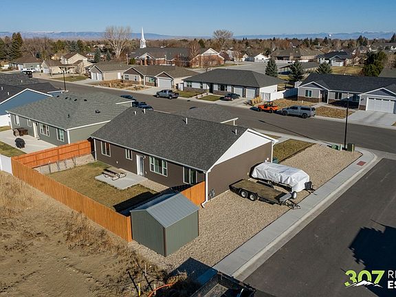 3rd image of 174 S Cedarwood Dr
