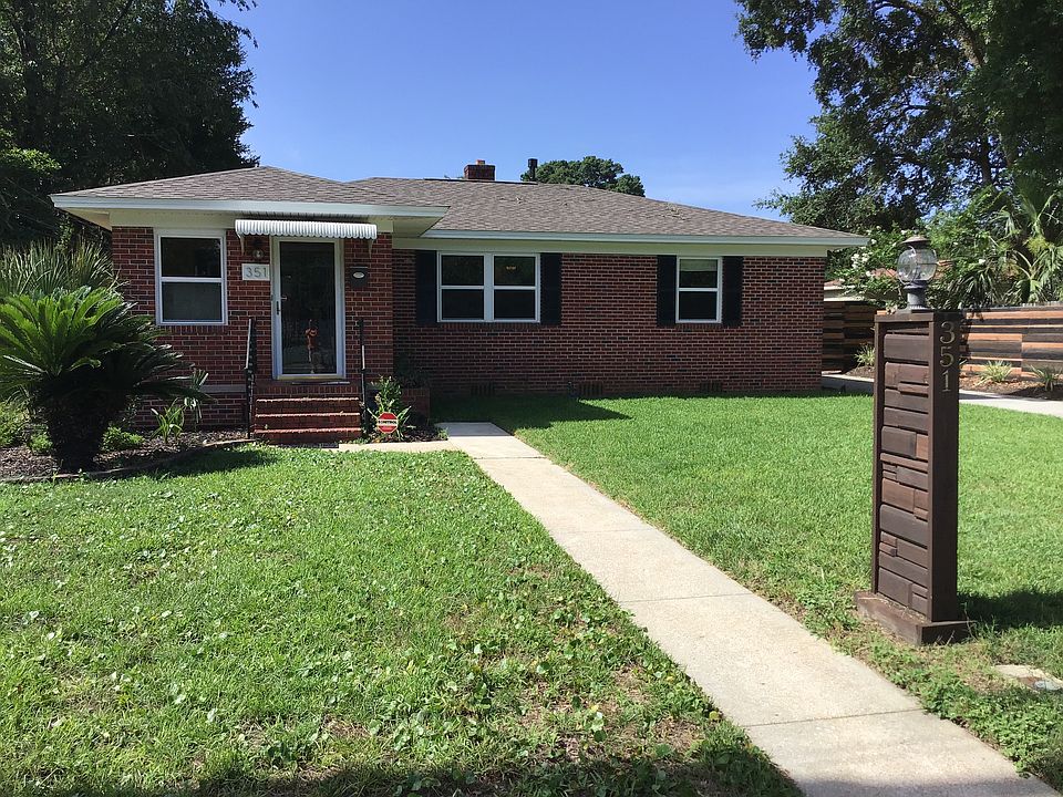 1st image of 351 W Lakeview Ave