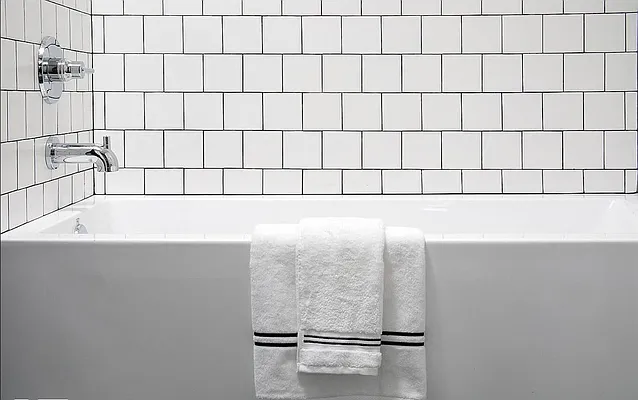 Rented by VRE | media 9