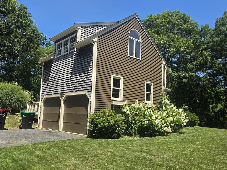 35 Nonantum Rd — Photo 63
