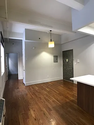 Rented by City Vista Inc | media 3