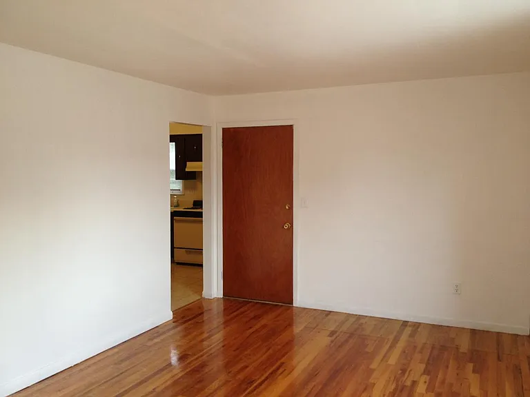 Midland Ave — Photo 8