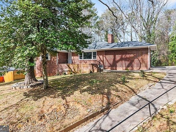 2nd image of 2763 Baker Ridge Dr NW